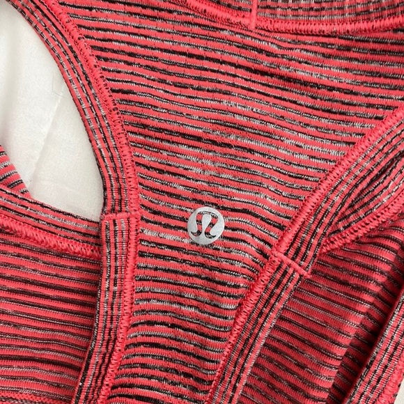 Lululemon Razor Back Tank Top. In great condition. - Picture 2 of 2